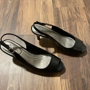 Women’s black sling back heels